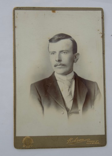Cabinet card handsome - cabinet,