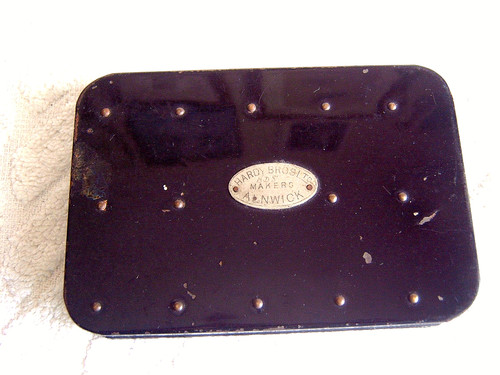 Vintage japanned fly box - box,